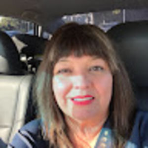 Meet your Posher, Debbie